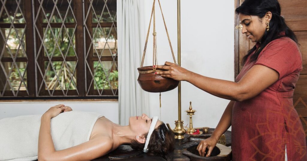 How the Best Ayurvedic Doctor in Aligarh Supports Natural Healing with Ayurveda