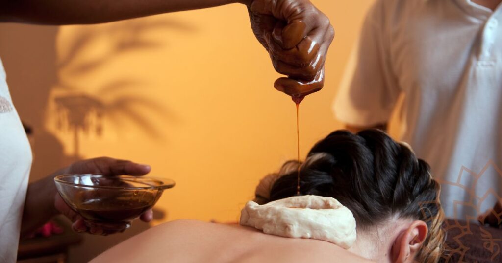 How the Best Ayurvedic Spine Doctor Aligarh Supports Natural Spine Health